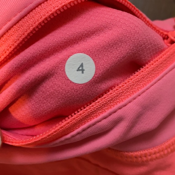 Lululemon shorts - Picture 4 of 5